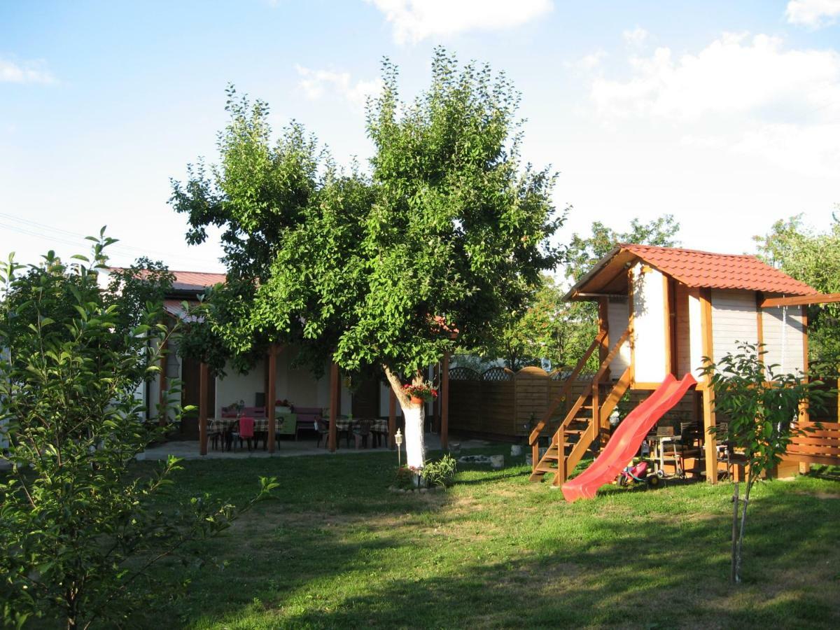 אוגוסטוב Pokoje I Domki Nad Kanalem Bystrym מראה חיצוני תמונה